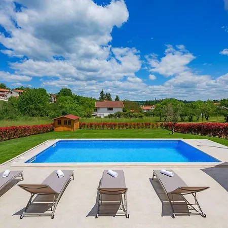 Bartol Holiday home Karojba
